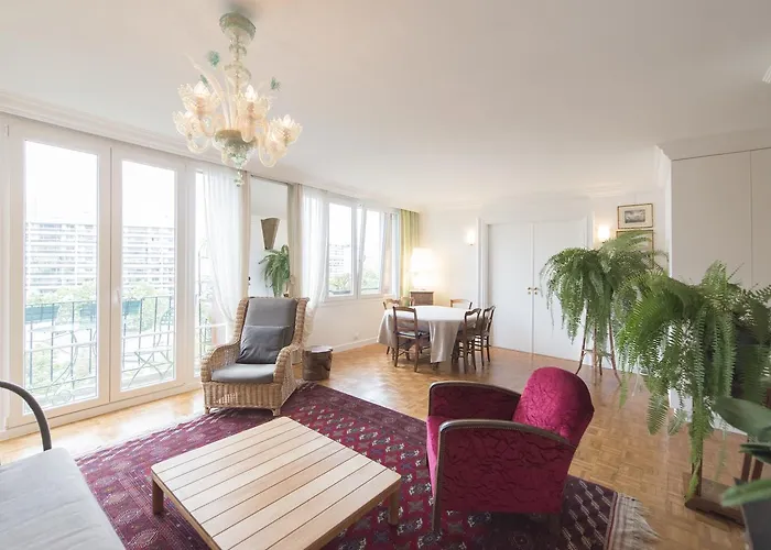 Veeve - Apartment Near Pont De Grenelle